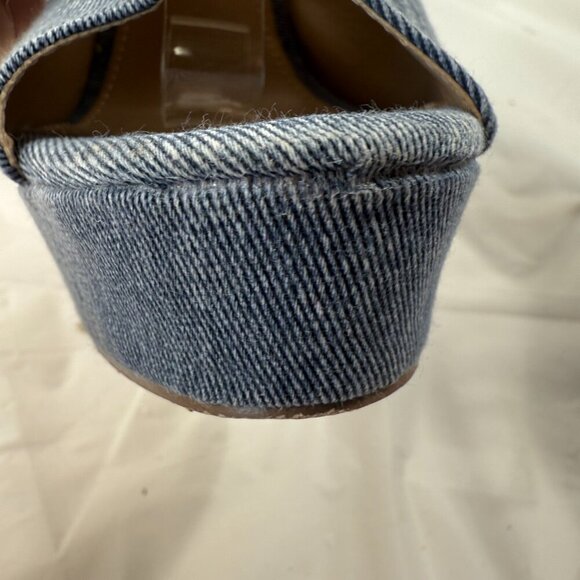 Shoe Dazzle Blue Denim Heels with Brown Strap - Picture 14 of 16